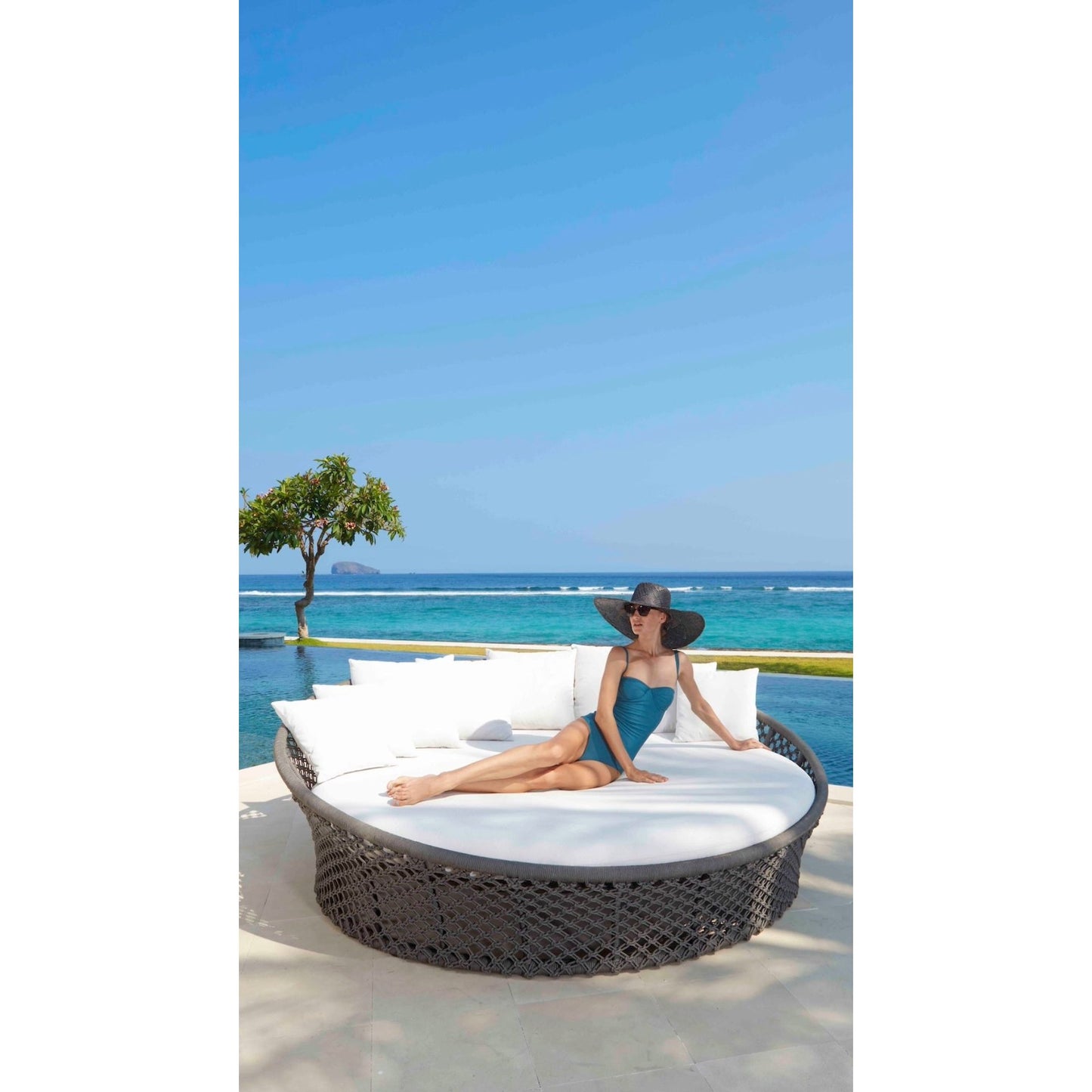 Kona Daybed